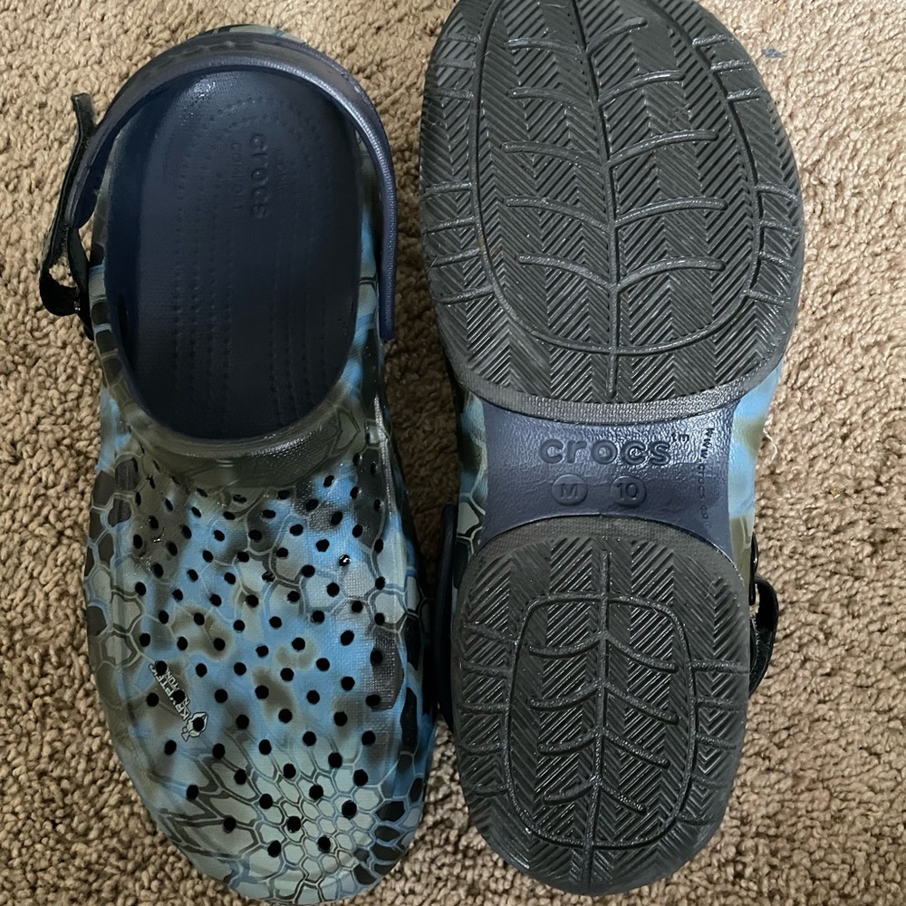 Croc’s - Picture 3 of 8